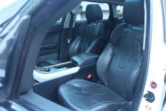 RANGE ROVER EVOQUE Si4 2013 FUJI WHITE 120,000 KMS image 14