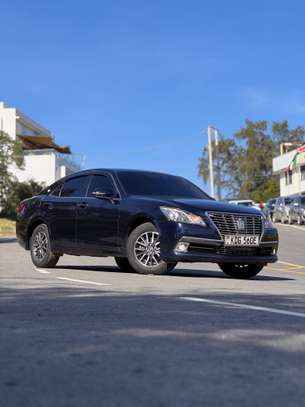 Toyota crown royal saloon image 1