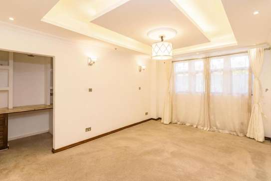 4 Bed House with En Suite in Runda image 7