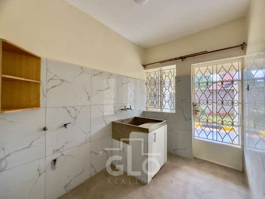 6 Bed House with En Suite in Loresho image 12