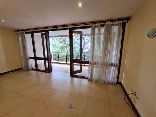 3 Bed Apartment with En Suite at Riverside Drive image 9