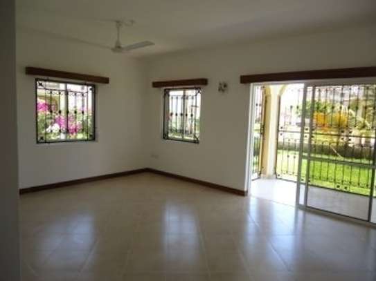 3 Bed House with En Suite in Shanzu image 5