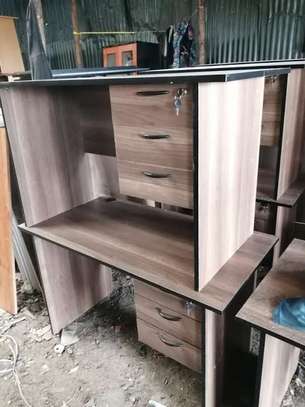 Super strong stylish office desks image 5