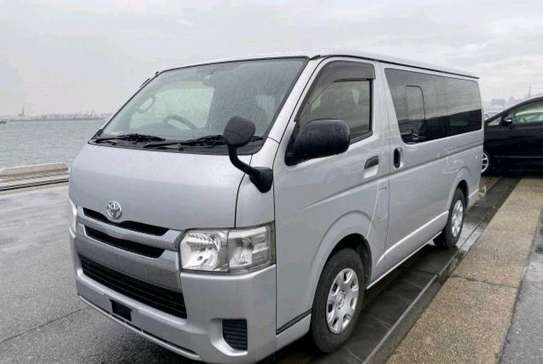 TOYOTA HIECE AUTO DIESEL NEW IMPORT. image 7