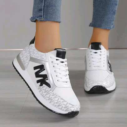 Ladies sneakers available from sizes 36_42 image 11