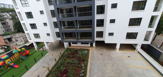2 Bed Apartment with En Suite in Lavington image 6