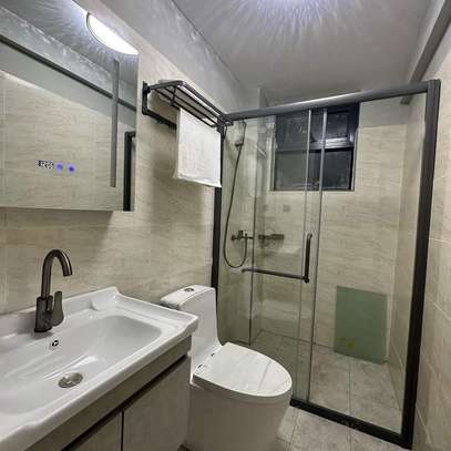 2 Bed Apartment with En Suite in Kilimani image 6