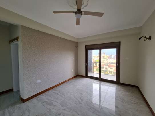 Serviced 3 Bed Apartment with En Suite in Nyali Area image 15