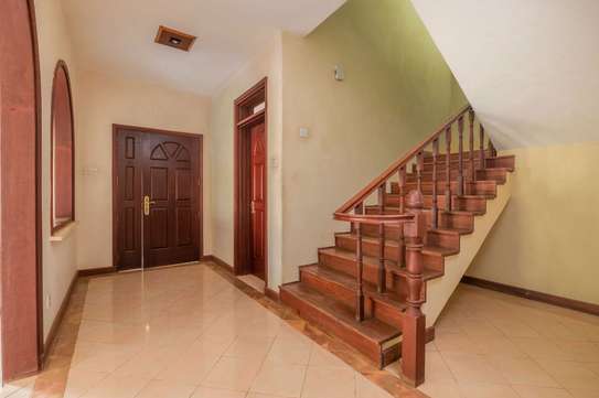 5 Bed House with En Suite in Thika image 24