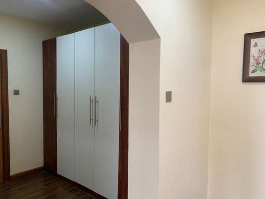 3 Bed Apartment with En Suite in Kilimani image 15