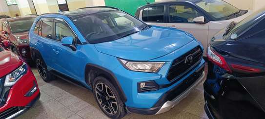 Toyota Rav4 Blue 2019 Sunroof image 3