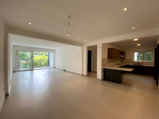 2 Bed Apartment with En Suite in General Mathenge image 1