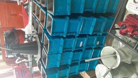 Concrete cube moulds image 3