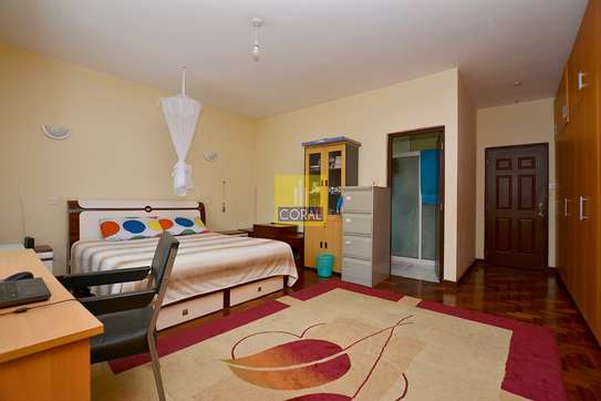 3 bedroom apartment for rent in Kileleshwa image 7
