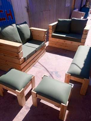Outdoor seating image 3