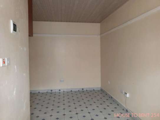 BEDSITTER AVAILABLE TO RENT IN 87 WAIYAKI WAY image 4