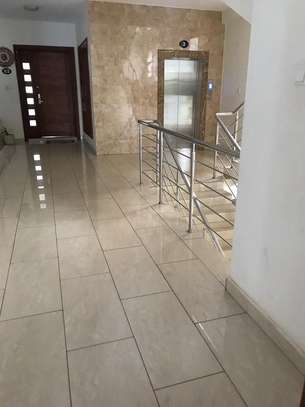 4 Bed Apartment with En Suite in Westlands Area image 3