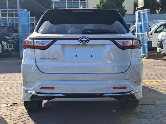 TOYOTA HARRIER DOUBLE SUNROOF image 3