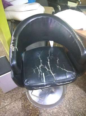 We buy and repair office seat image 2