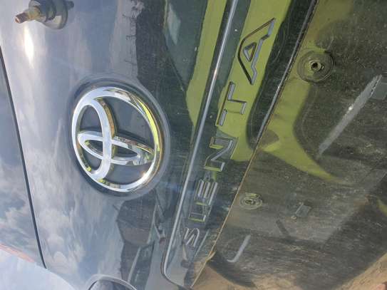 Toyota Sienta image 4