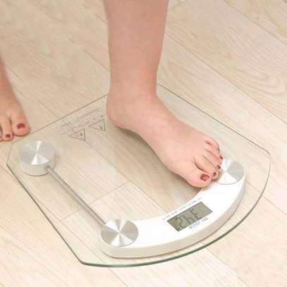 Body weighing scale image 3