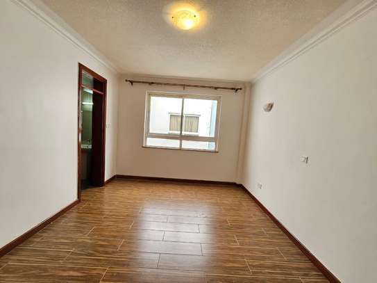 3 Bed Apartment with En Suite in Riverside image 12
