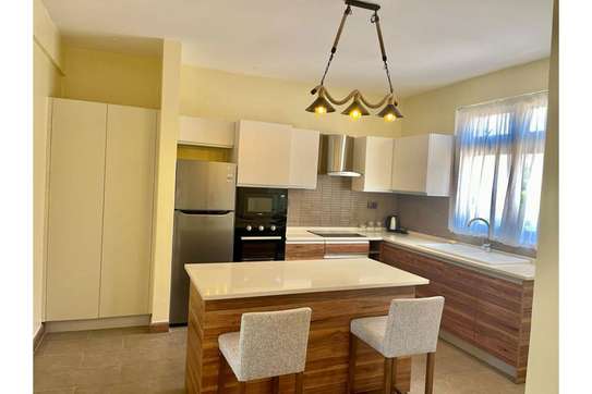 Furnished 2 Bed Apartment with En Suite in Kyuna image 1