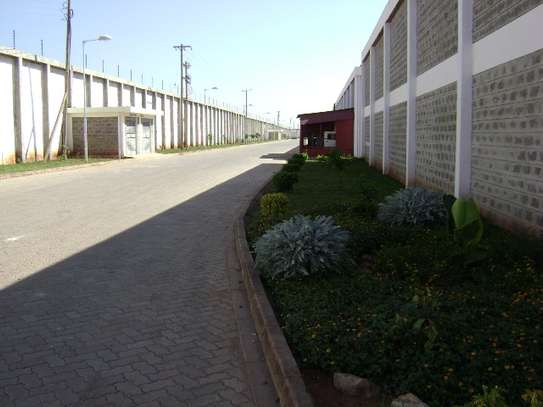 10,383 ft² Warehouse with Backup Generator in Mombasa Road image 5