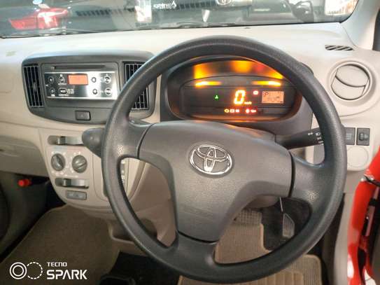 Toyota Pixis image 5