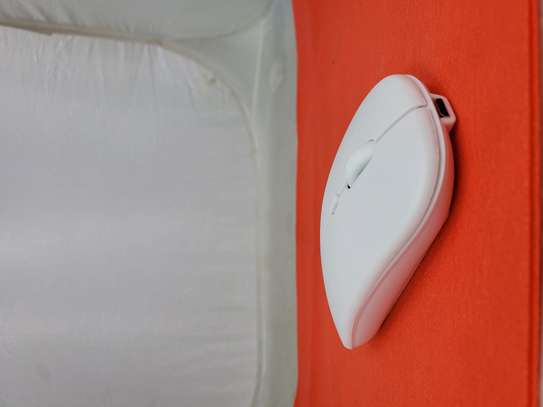 Rechargeable Wireless Mouse image 1