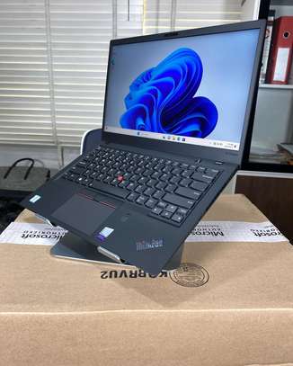 Lenovo ThinkPad X1 Carbon i7 8th Gen 16GB RAM, 512GBSSD image 2