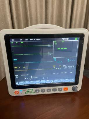 Patient monitor image 2