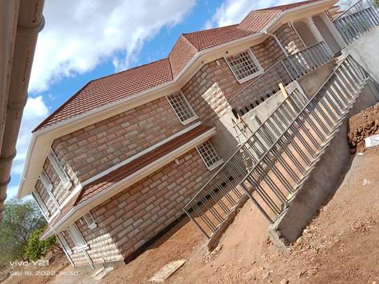 COMPLETE GUTTERING SYSTEM image 3