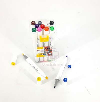 12 Colors Double Tipped Art Markers in Carrying Case image 1