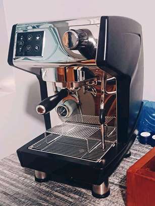 Single group coffee machine image 1