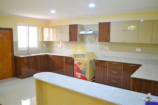 3 Bed Apartment with En Suite in Riara Road image 11