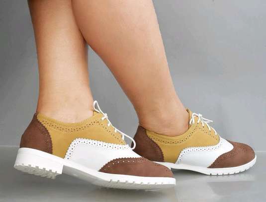 Ladies Brogues. image 9