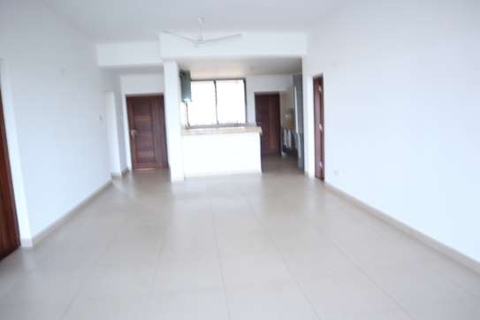 3 Bed Apartment with En Suite in Mombasa CBD image 6