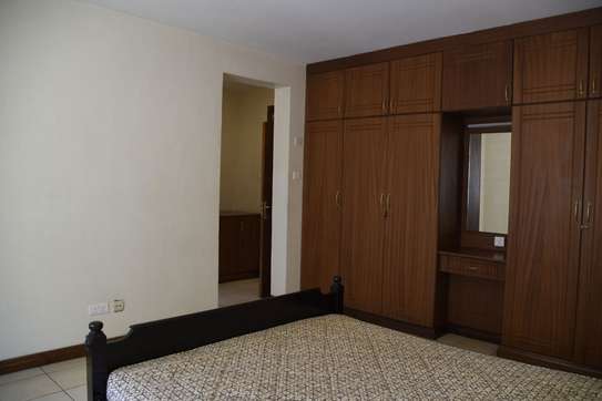 3 Bed Apartment with En Suite in Westlands Area image 5