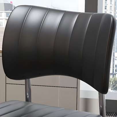 Office seats: Stackable leather office leather visitor seat image 3