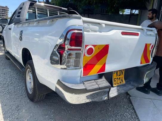 Toyota hilux single cab 2016model image 7