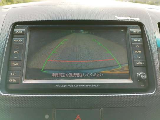 Mitsubishi outlander image 7