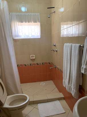 Fully Furnished and Serviced 1 Bedroom apartment in kilimani image 6