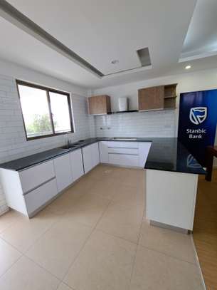 Serviced 4 Bed Apartment with En Suite in Lavington image 5
