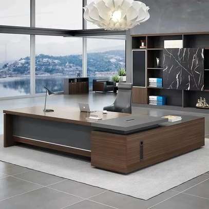 Office Desk: Executive Boss Office Desk image 5