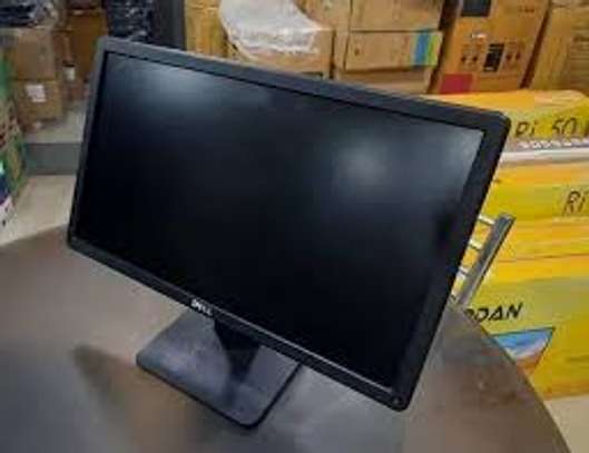 Computer monitor 20 inch Stretch with HDMI Port image 3