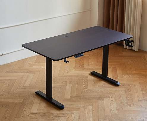 Office Desk :   Electric Adjustable Height Office Desk image 1