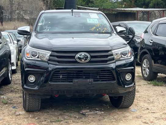 TOYOTA HILUX (WE ACCEPT HIRE PURCHASE? image 2