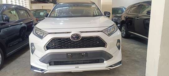 Toyota Rav4 White 2019 AWD image 1
