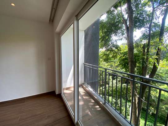 2 Bed Apartment with En Suite in General Mathenge image 15